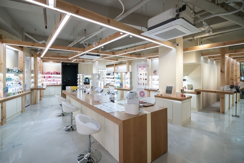 와이레스(YLESS), 광장시장에 오프라인 스토어 ‘와이레스 광장’ 오픈   552-Image